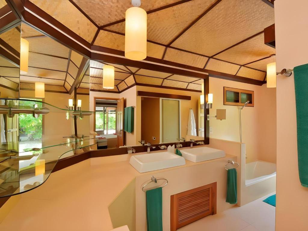 Angaga Island Resort And Spa Zewnętrze zdjęcie