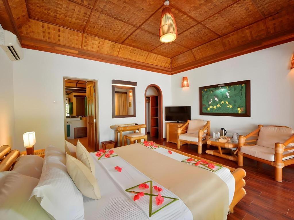 Angaga Island Resort And Spa Zewnętrze zdjęcie